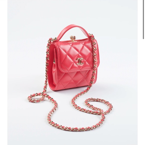 New Chanel Clutch on Chain bag - Picture 13 of 15